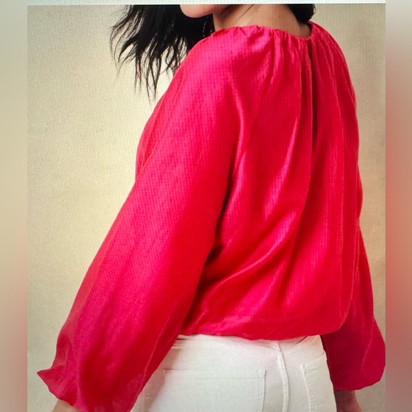 Banana Republic Black Puff Sleeve Shirred Blouse (large) - Picture 2 of 4